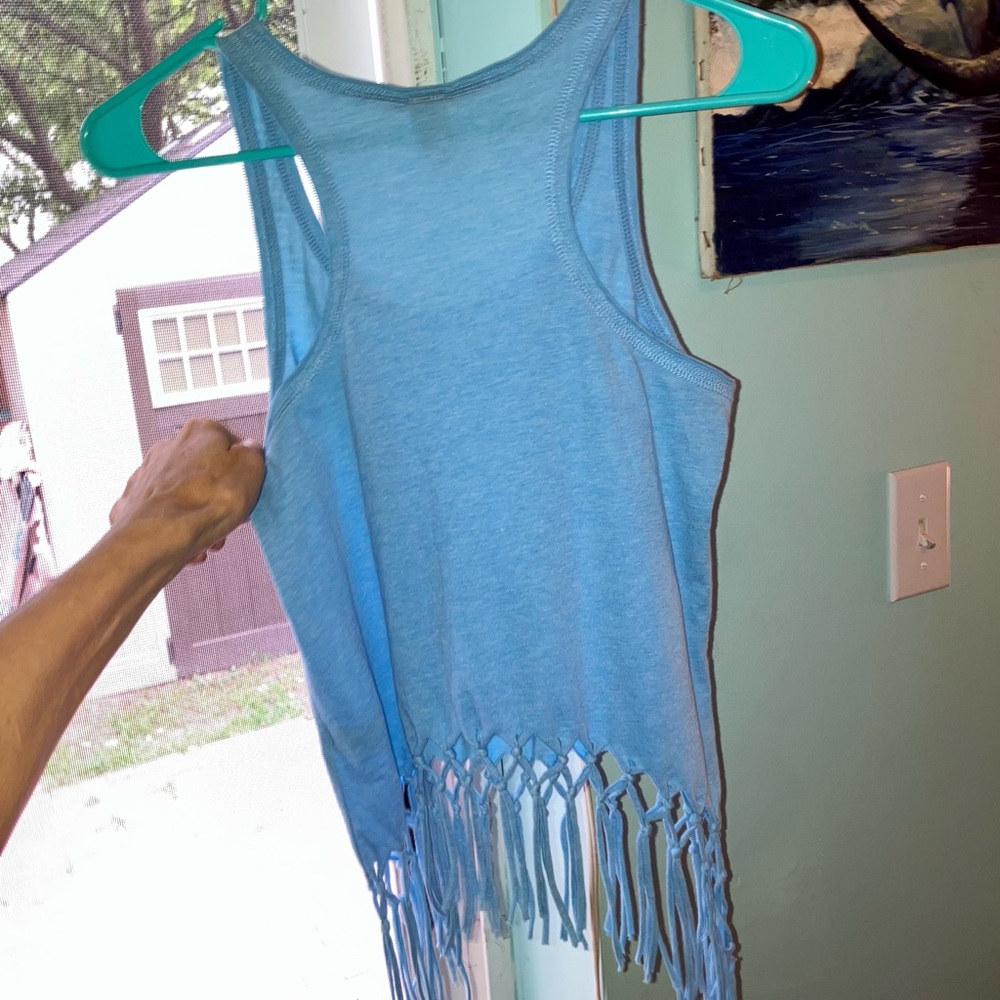 SOLD CLEARANCE - Kavio, Lite blue, fringed, cropped tank top. Size  m - Picture 7 of 7